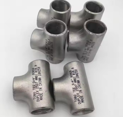 China Factory 18inch THK SCH40 ASME B16.9 Galvanized Stainless Steel 304 Butt Welded T Connector Pipe Tee Fitting